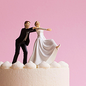 Irish weddings are getting bigger - should they? Image