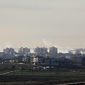 Israel expands its offensive in the Gaza strip Image