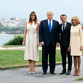 Those awkward moments between political leaders and their spouses Image