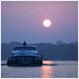 Cruise On The River Shannon Image