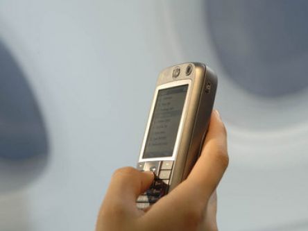 Ryanair suspends inflight phone service