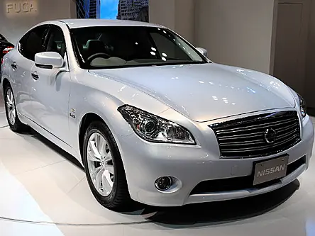 Nissan unveils the new Fuga hybrid