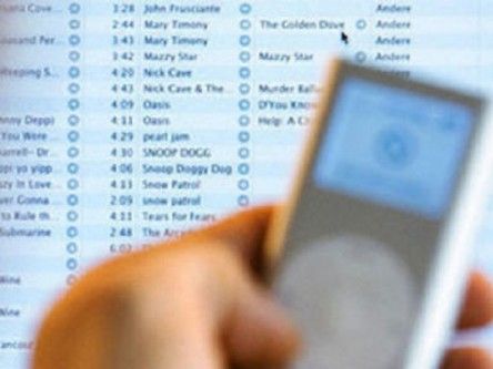 Music on mobile set to sell billions