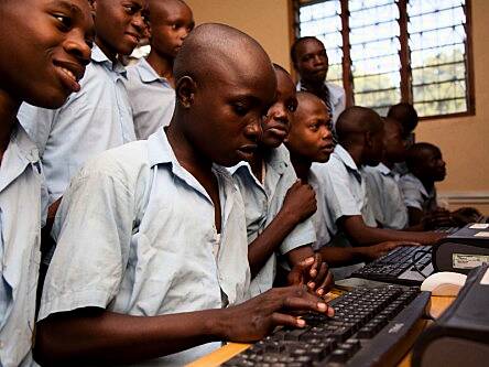 Camara offering gift of computer to African schools for €15