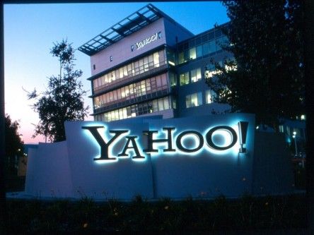 Yahoo! to review ‘error’ in CEO’s background