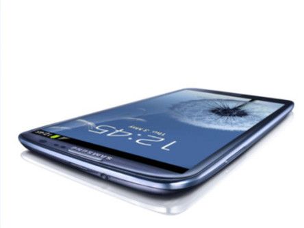 Review: Samsung Galaxy S III smartphone (video)