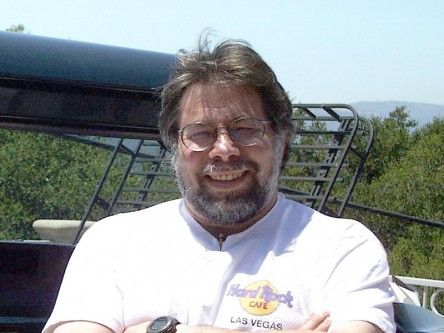 Apple co-founder Steve Wozniak says he lacks home internet