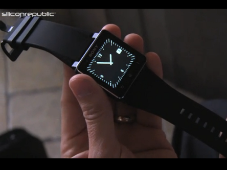First look: Sony SmartWatch 2 and Xperia M (video)