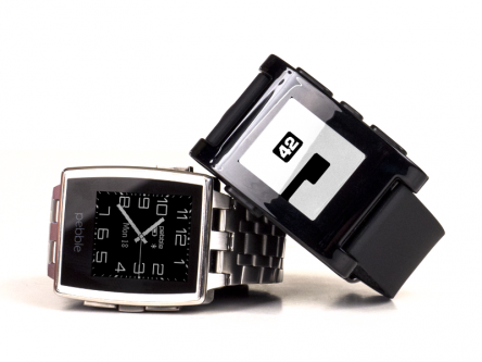Pebble sells 400,000 smart watches in its first year