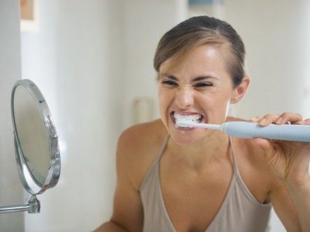 Smart toothbrush senses quality of brushing