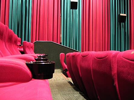 Twitter and Vine reviews to display on US cinema screens