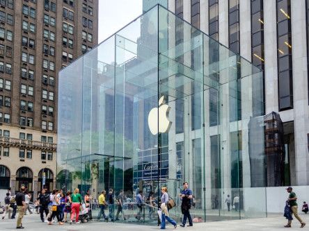 Weekend news round-up: Apple’s green stores, Facebook’s ‘Game of Phones’