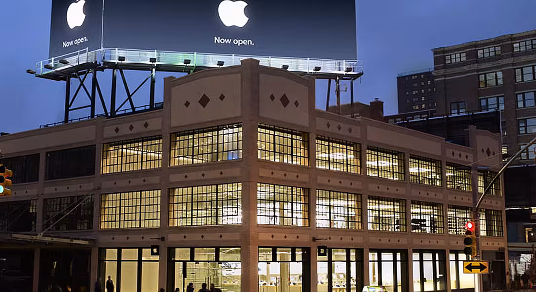 Apple&#8217;s diversity report also shows white male dominance