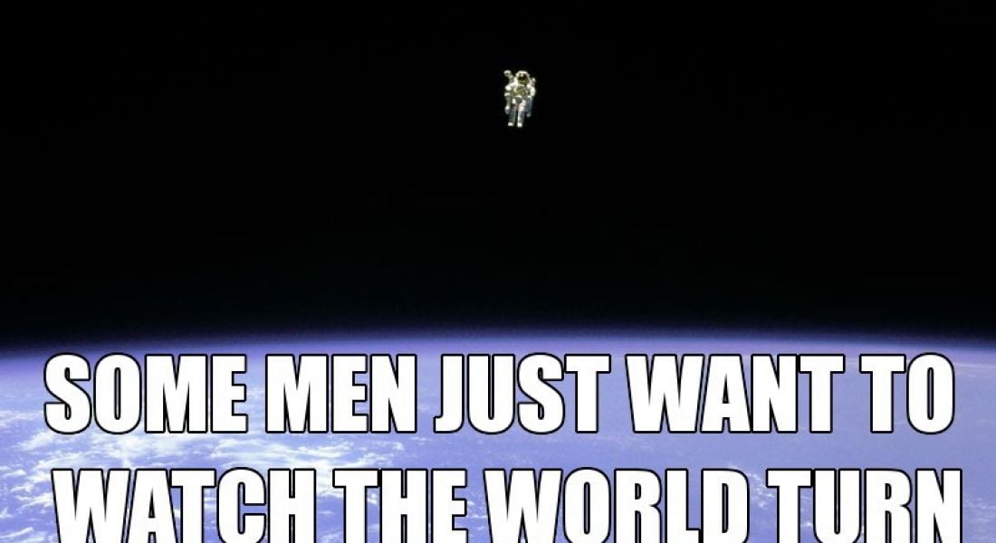 10 memes highlight the life of an astronaut