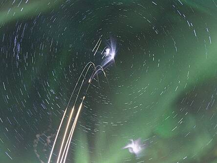 Gigglebit: NASA sounding rockets meet the northern lights (photo)