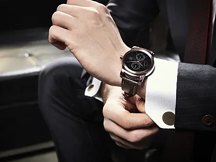 LG to target old-school timepiece enthusiasts with the Urbane smartwatch