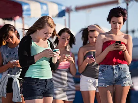 Number of smartphone users in US skyrockets, but overreliance is a concern