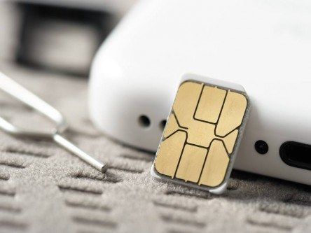Apple and Samsung to make the traditional SIM card disappear