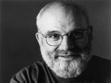 Oliver Sacks, neurologist and author, dies aged 82 after long illness