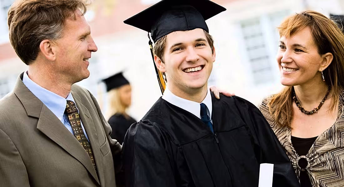 Promotion: graduate with parents