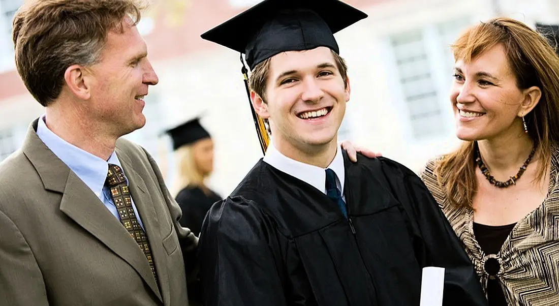 Promotion: graduate with parents