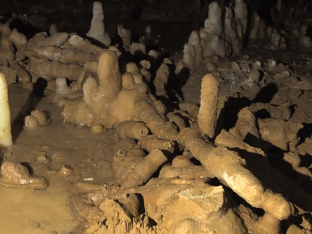 175,000-year-old Neanderthal cave structure rewrites history