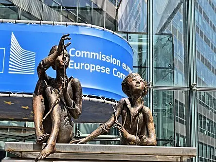 Signals that European Commission has approved $67bn Dell and EMC merger