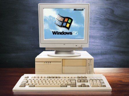Teens seeing Windows 95 for the first time will make you feel ancient (video)