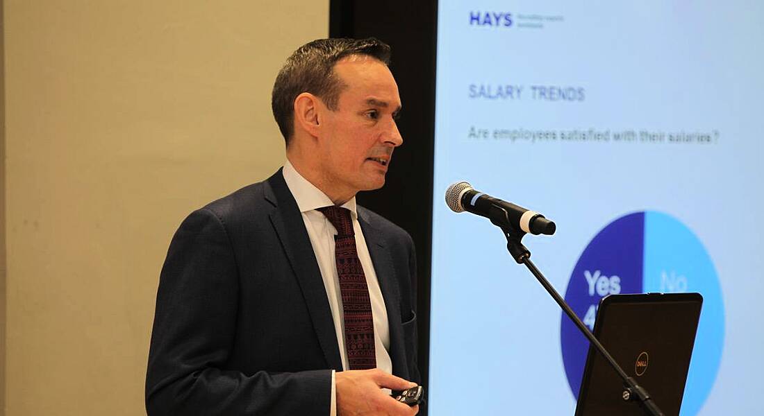 Hays Salary Guide 2017