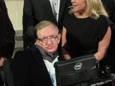 Stephen Hawking sets deadline for last chance to colonise a planet