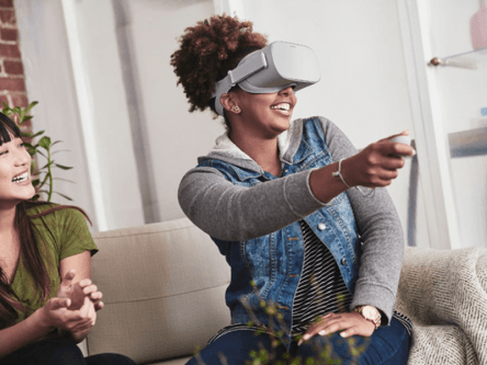 Zuckerberg targets 1bn VR users as he unveils $199 Oculus Go
