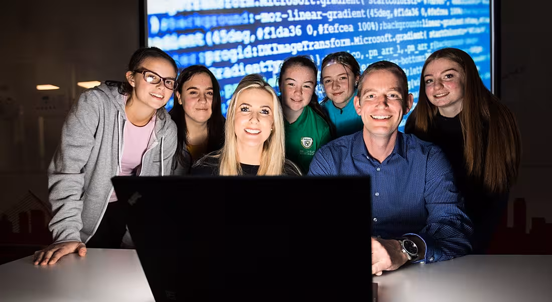 Vodafone Ireland highlights gender gap issue with #CodeLikeaGirl student initiative