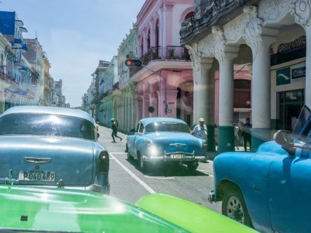 Cuba celebrates free nationwide mobile internet for a day