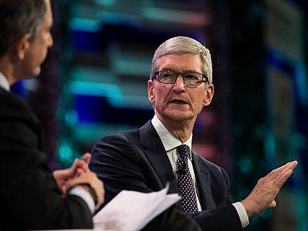 Apple chief Tim Cook criticises Facebook privacy strategy