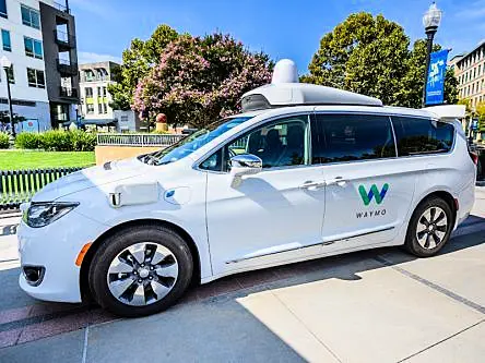 Waymo opens self-driving taxi service to all in LA