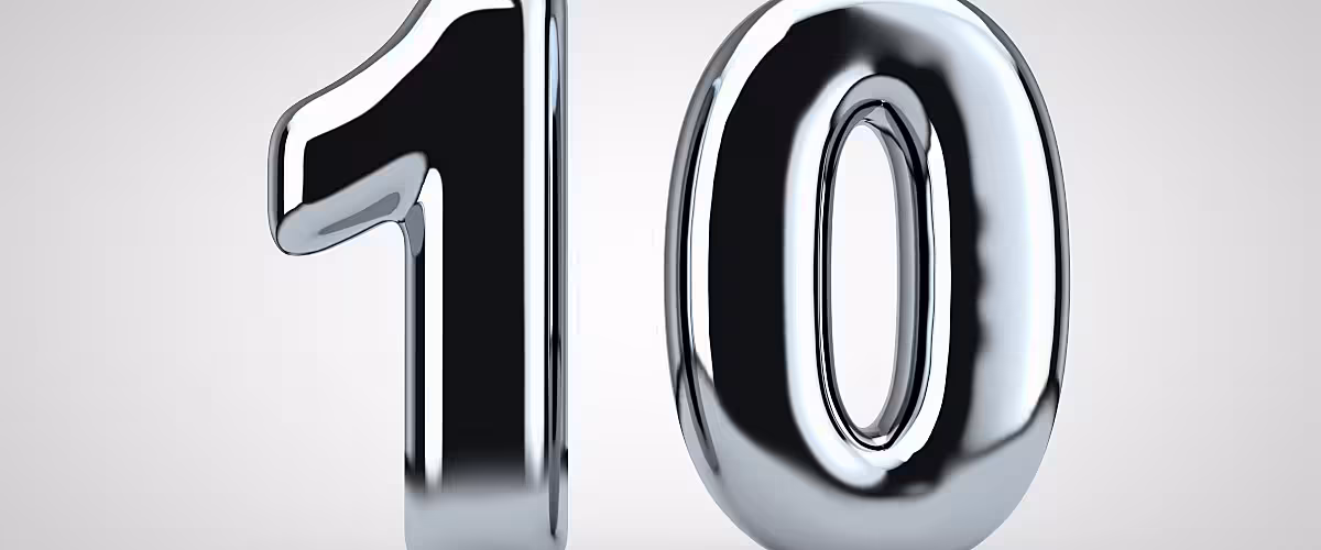 The number 10 in a chrome coloured balloon.
