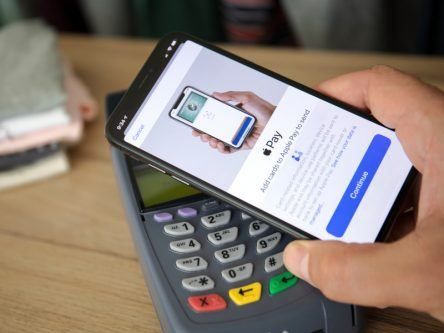 Researchers discover security flaw with Apple Pay and Visa