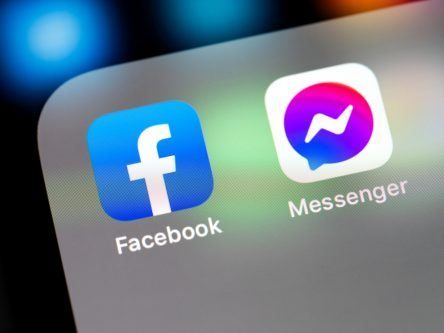 Meta tests bringing back in-app messaging on Facebook