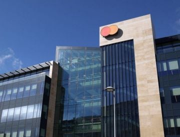 What tech roles is Mastercard hiring for right now?