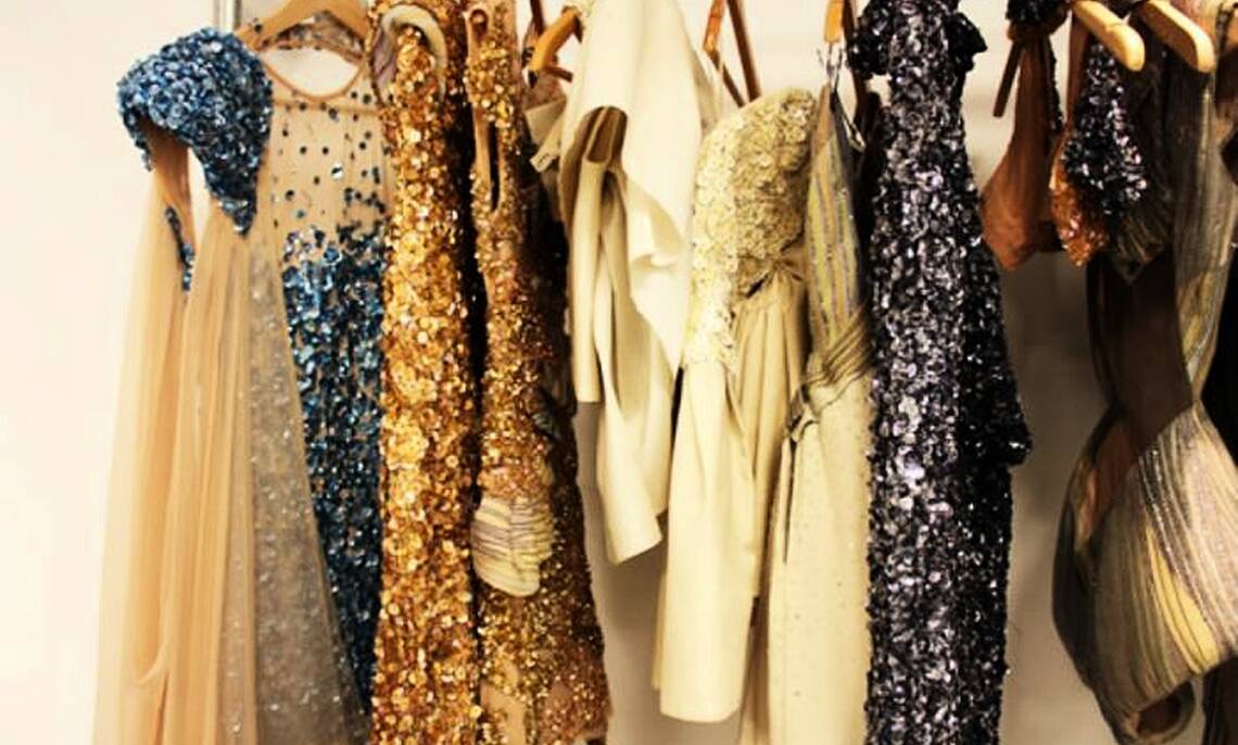 things not to wear to a wedding