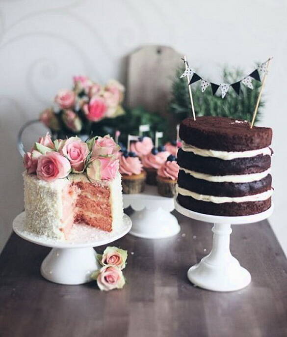 Cake table