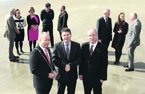 County Mayor Alan Coleman, with Tourism Minister Paschal Donohoe and Deputy Jim Daly, take up the lead as Peter Nash (Tourism Ireland), Emma OBrien (Cork Airport), Josephine ODriscoll (Failte Ireland), Ruairí OConnor (Irish Hotels Federation), Louis Du