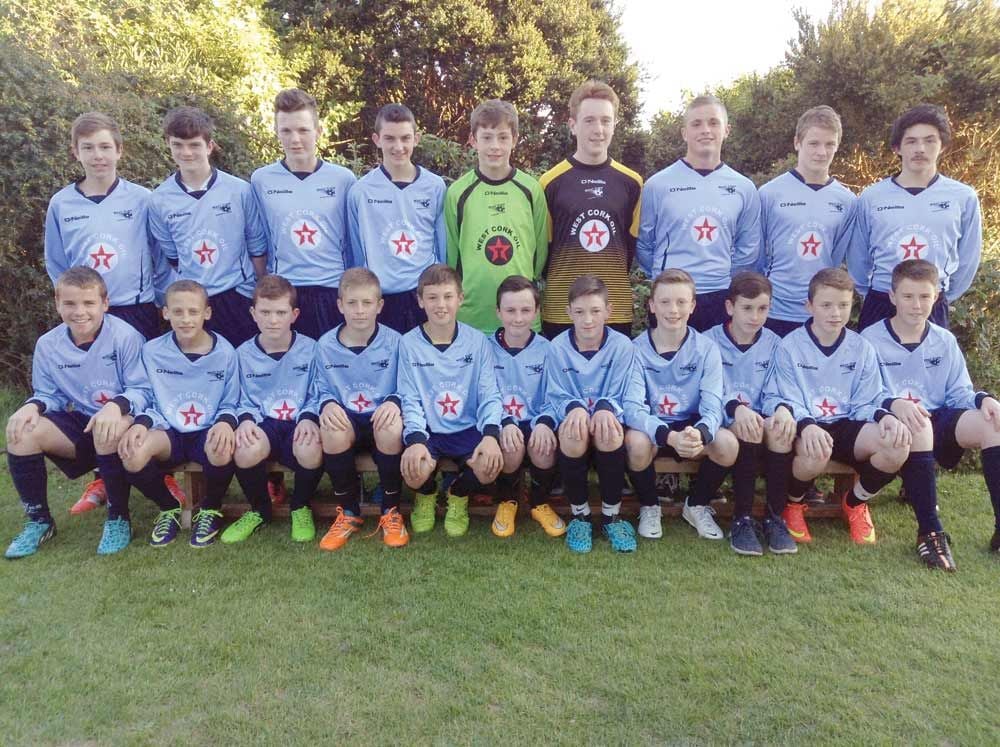 Dazzling boots: The 2015 West Cork Schoolboys League squad that travels to the University of Limerick next week to compete in the annual Kennedy Cup.