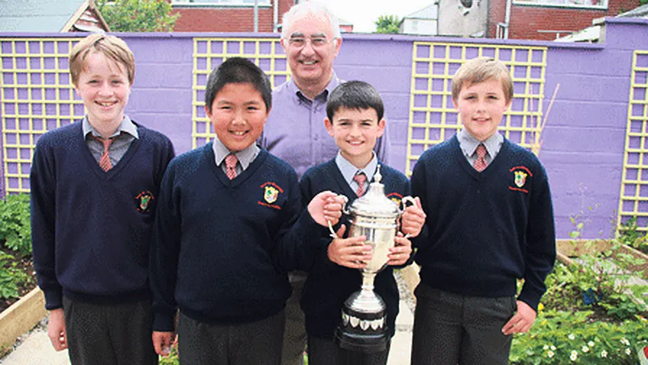 Clon boys are tops for chess Image
