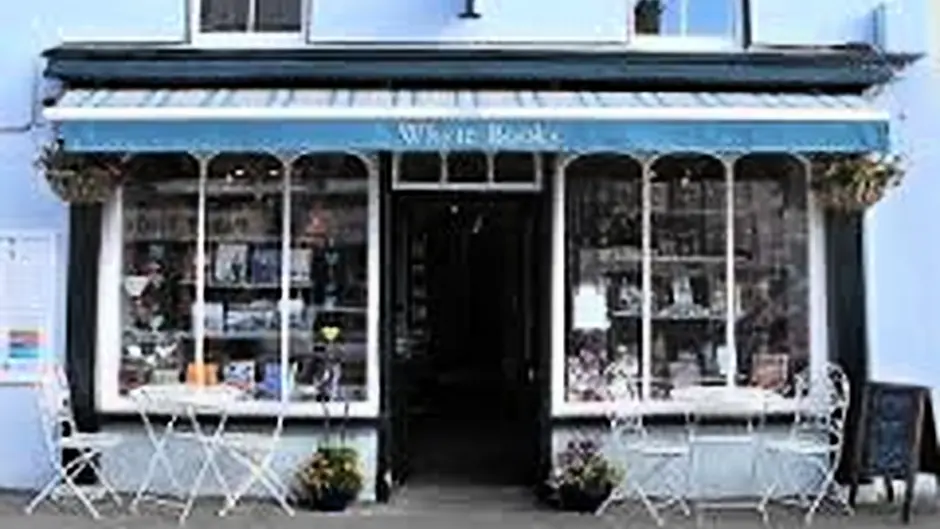 Calling all storytellers to Schull bookshop Image