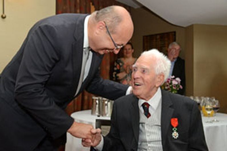 Union Hall's Francis gets Legion d'Honneur on his 100th birthday Image