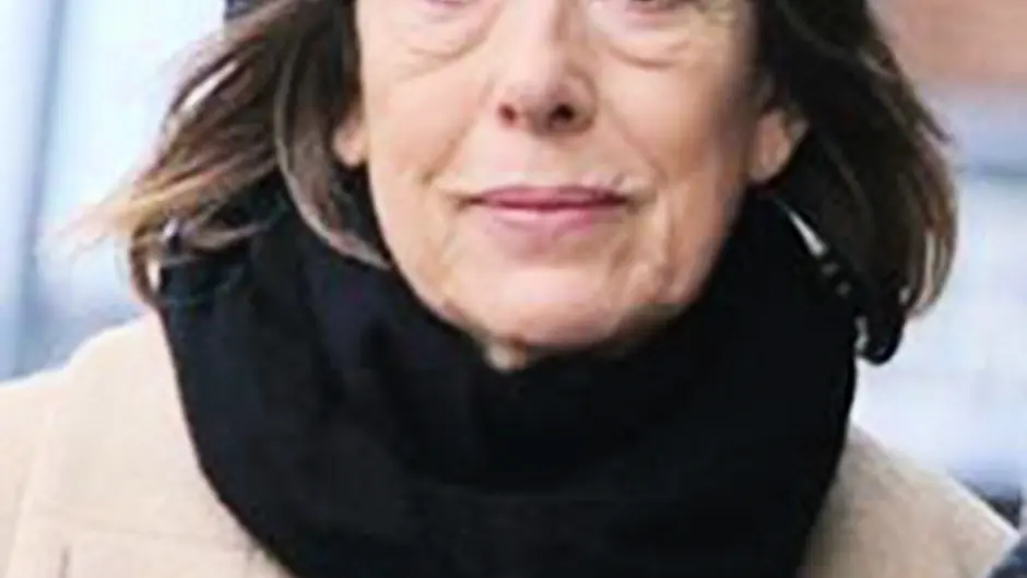 Jules Thomas fails in her bid to get a new judge to hear her court case Image