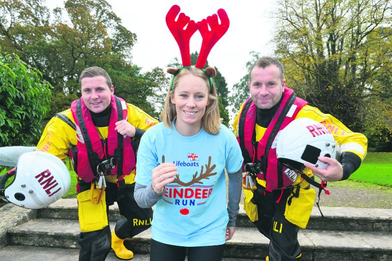 Athlete Derval launches Santa saunters and reindeer runs Image