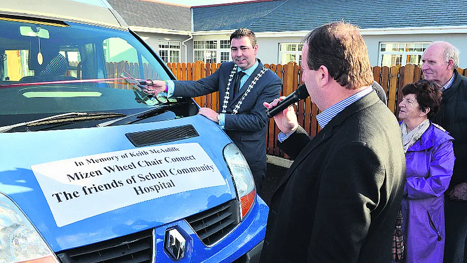Schull's new wheelchair accessible bus is welcomed Image