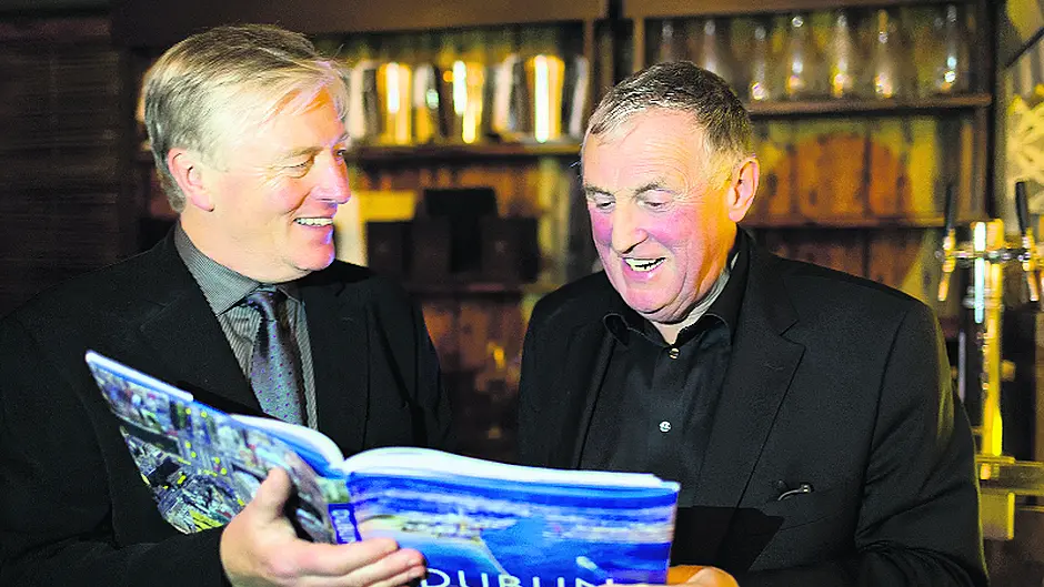 Dennis gives reader a bird's eye view of life Image